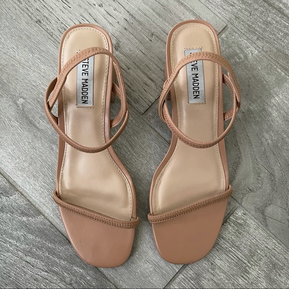 Steve Madden Inessa Dark Tan Heel Sandal - Picture 4 of 11